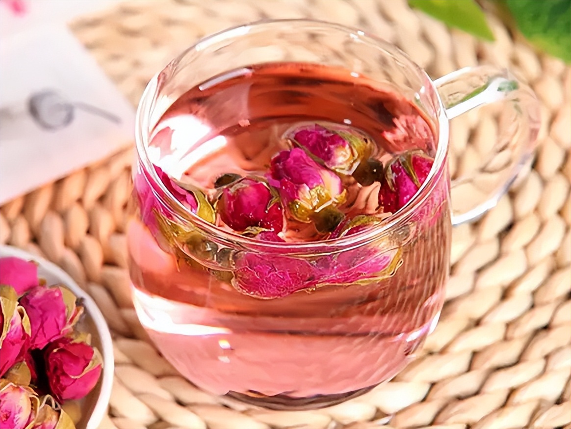 应该喝什么美容养颜水,经常喝什么水延缓衰老