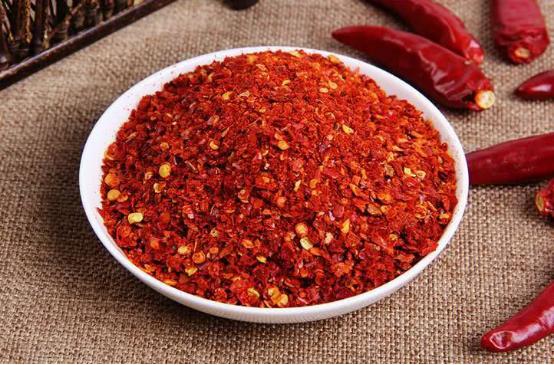 腌腊肉的时候发霉了咋回事,腊肉盐放多了可以缩短腌制时间