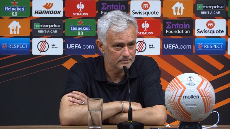 穆里尼奥罗马对曼联,罗马被黑点球