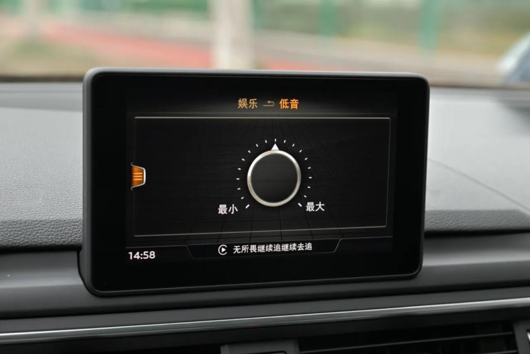 奥迪a4l 3.2 fsi quattro 旗舰型 (2019奥迪a4l quattro二手价格)