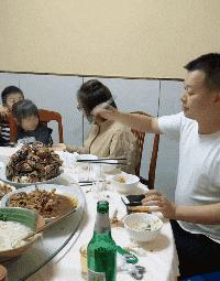 搞笑gif看着都提心吊胆还好没出事,搞笑gif表面稳中带皮实则慌中带急