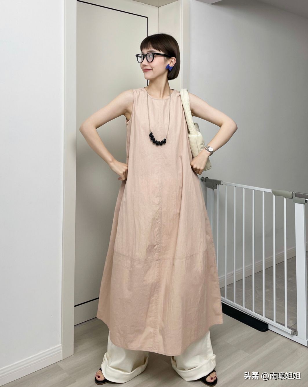 2023夏，“奶奶裙”正流行！既舒适百搭、又洋气遮肉，谁穿谁好看