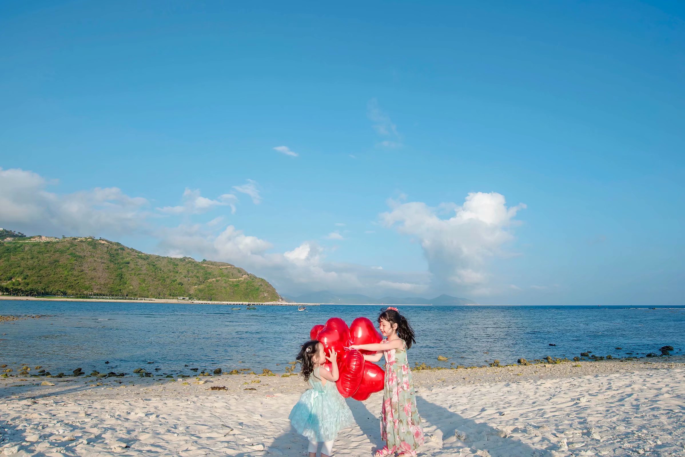 泰国三亚旅游对比,三亚和泰国旅游选择哪里