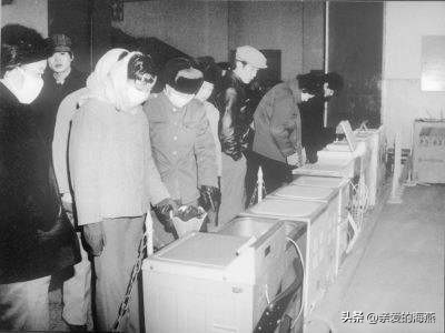 7080年代正在消失的生活物件,农村发现1000多件70年代的老物件