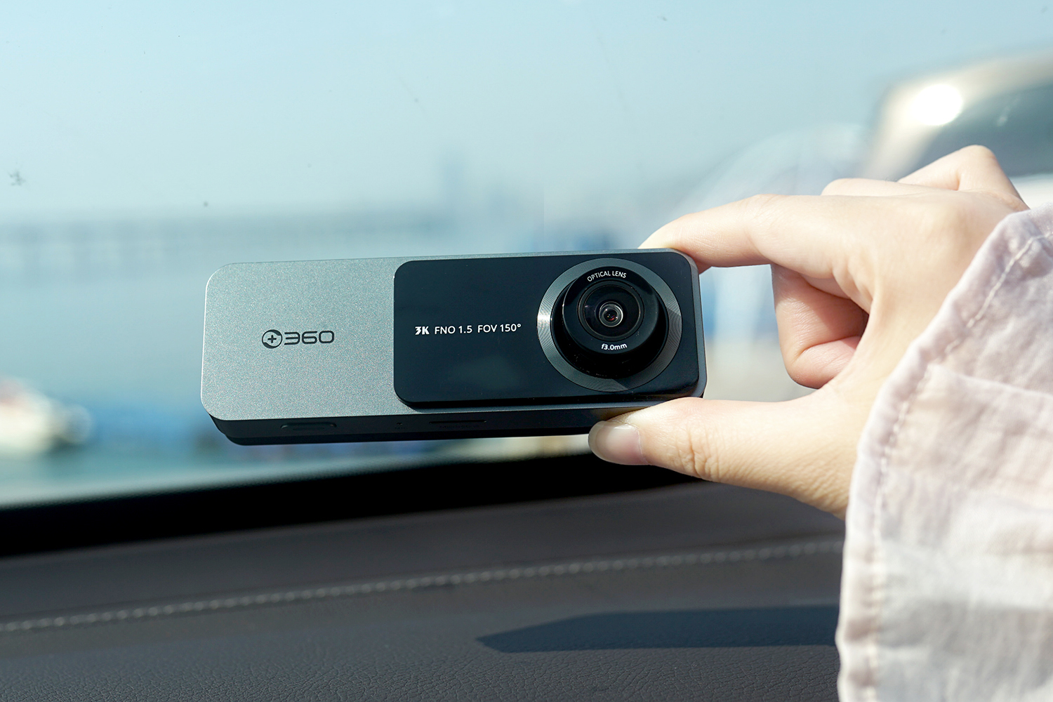 360行车记录仪k380对比盯盯拍,盯盯拍和360k380哪个行车记录仪好