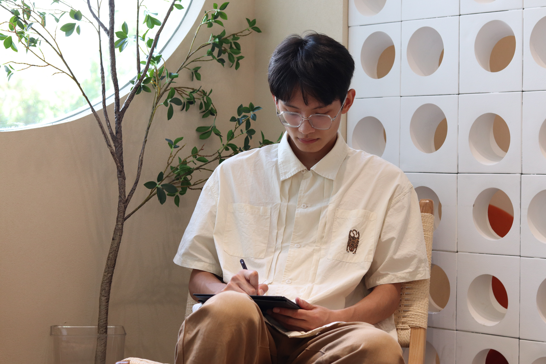 汉王5寸电纸书,汉王n10手写电纸本10.3英寸墨水屏