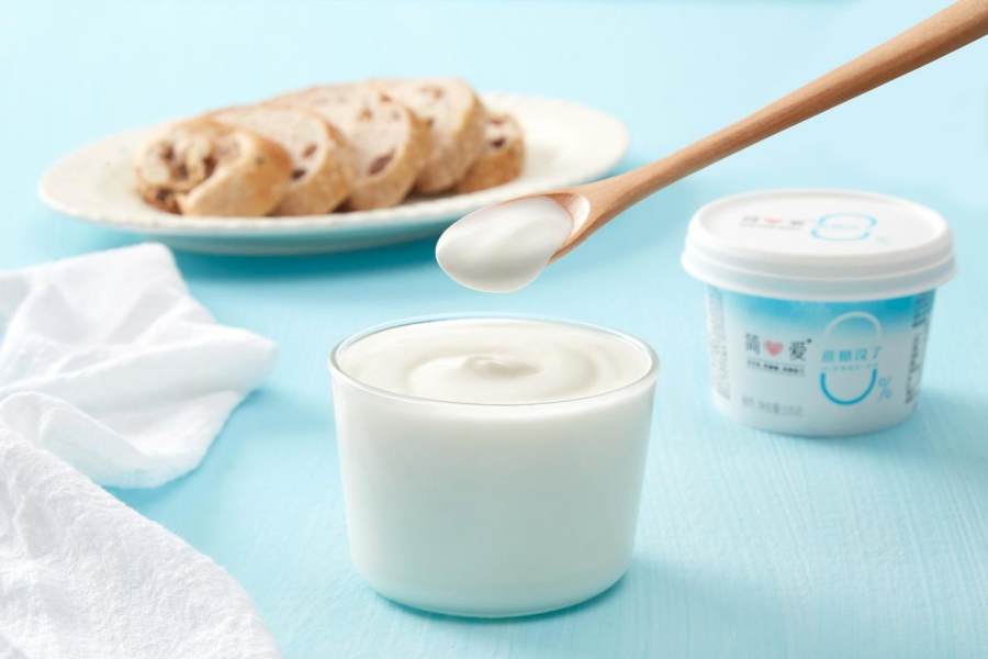 简爱酸奶和光明如实酸奶哪个好,坚持践行长期主义