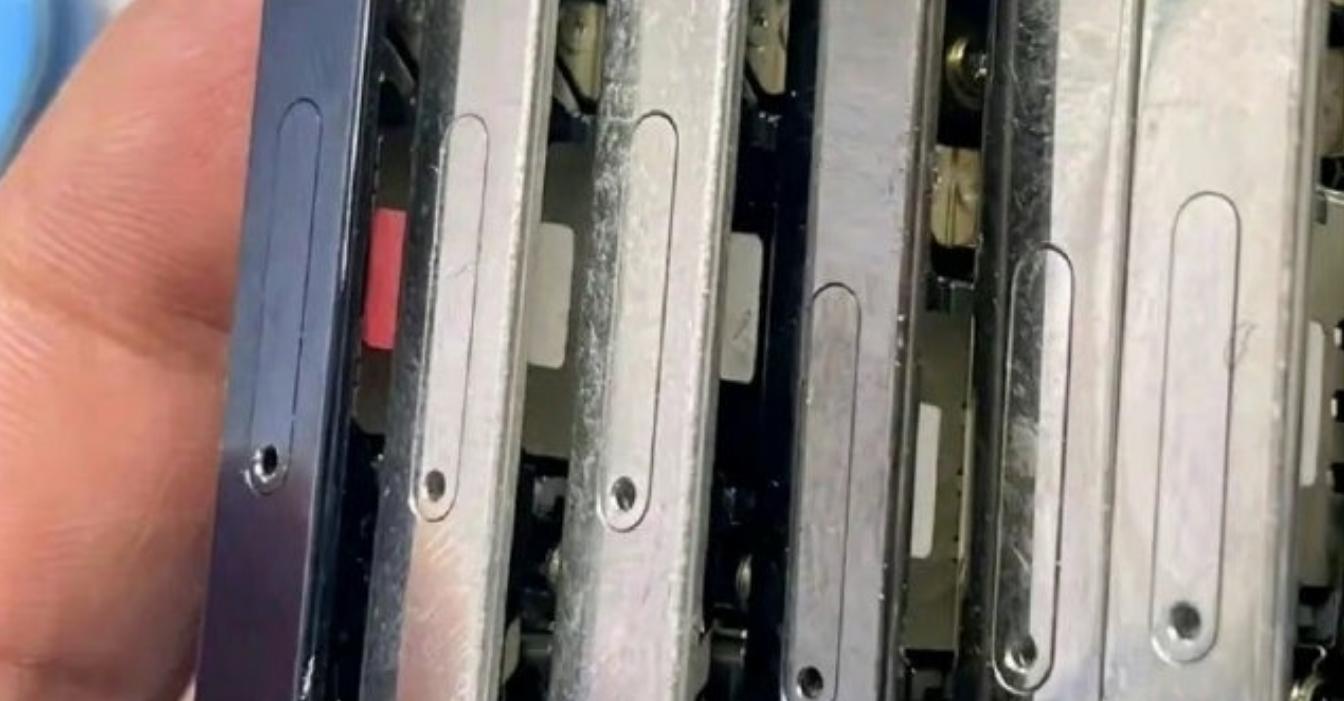 华强北出手！美版iPhone14改SIM更容易，成本不到30元？