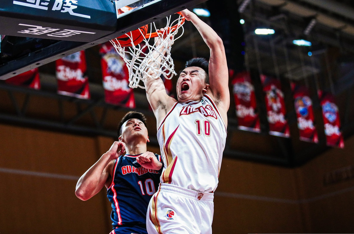 男篮巩晓彬简介,男篮国手巩晓彬