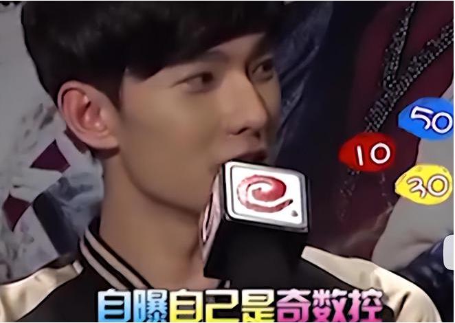 黄磊一家子的翻车，让我看到了娱乐圈里，有太多“绝望的文盲”