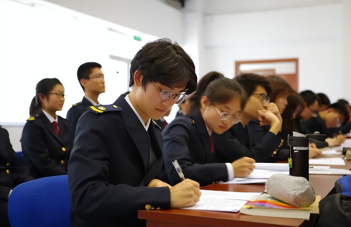 就业和深造可能性高的专业,就业前景好的文科考研专业