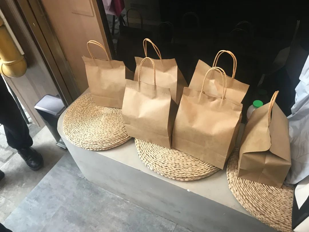 6元一杯的美式咖啡,6元一杯的咖啡店铺