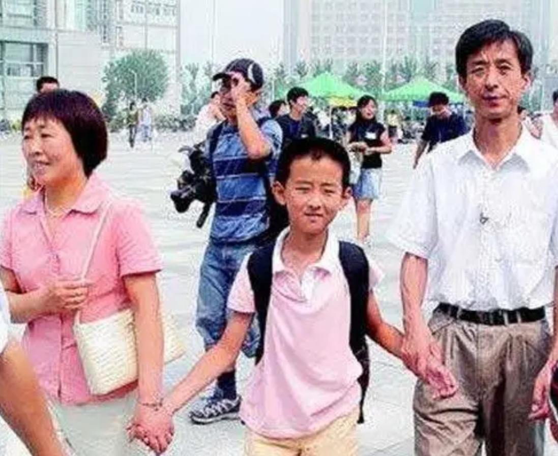 12年前,神童博士张炘炀逼父母北京买房,现在翻几倍?远见还是任性