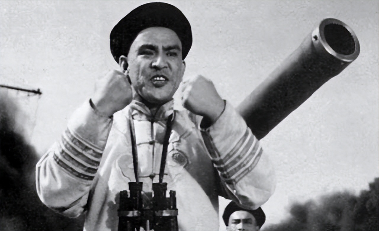 老戏骨李默然：演“邓世昌”走红，娶龙潮生3孩，和妻子恩爱60年