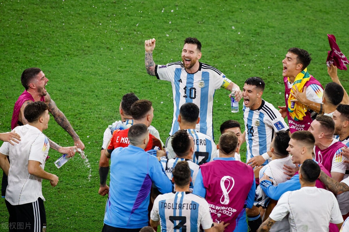 梅西从侏儒症到足球巨人,梅西成长成梅球王