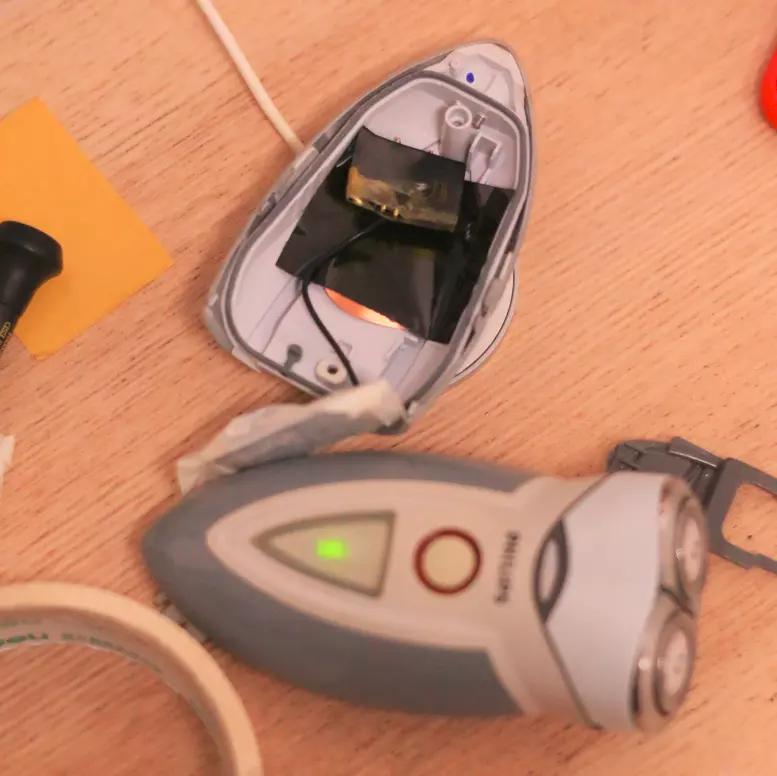 飞利浦剃须刀hq6070充电要充多久,飞利浦hq6070剃须刀怎样拆装视频