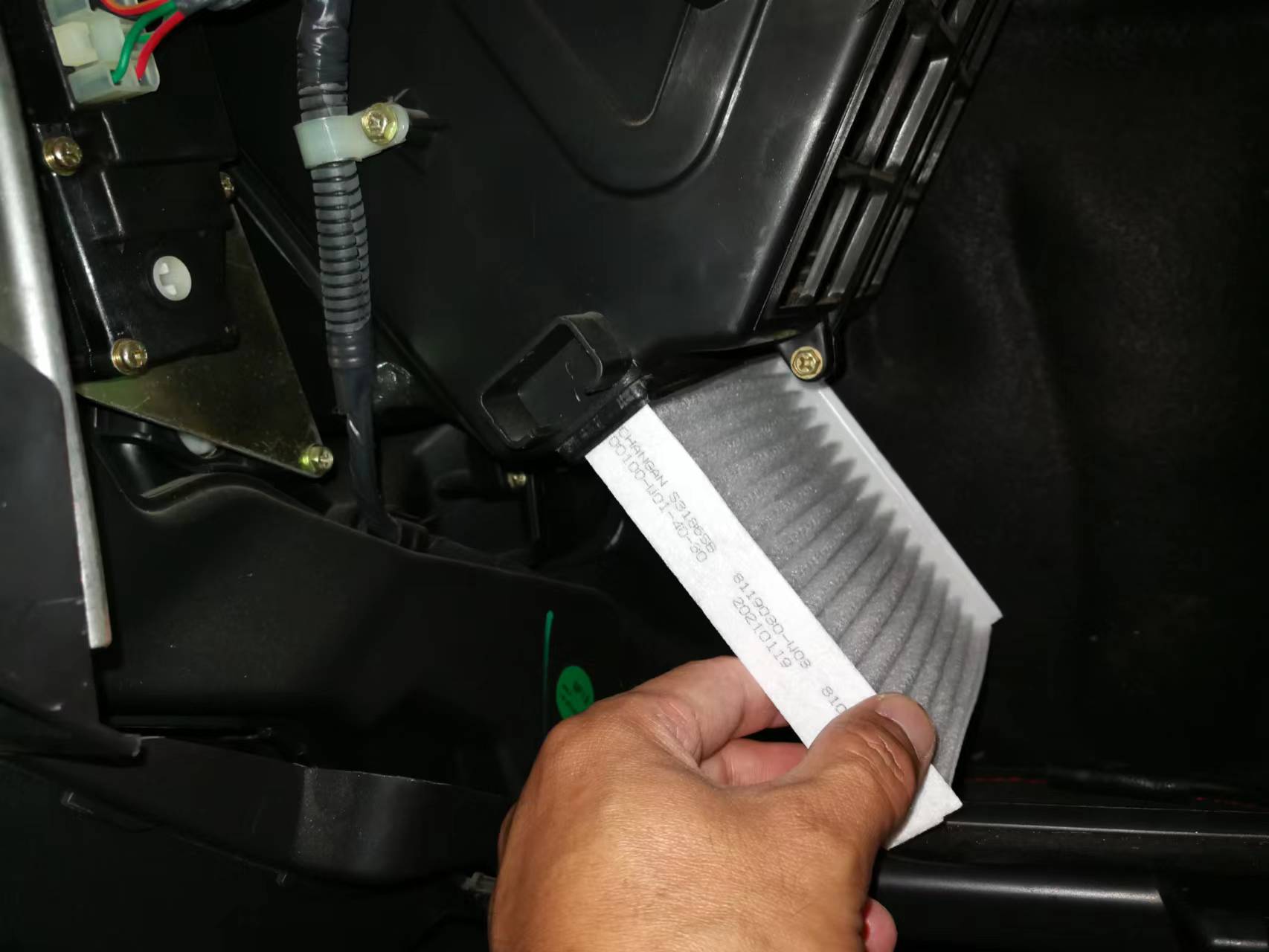 汉dm自己动手换空滤,自己动手换空滤卡子卡不上