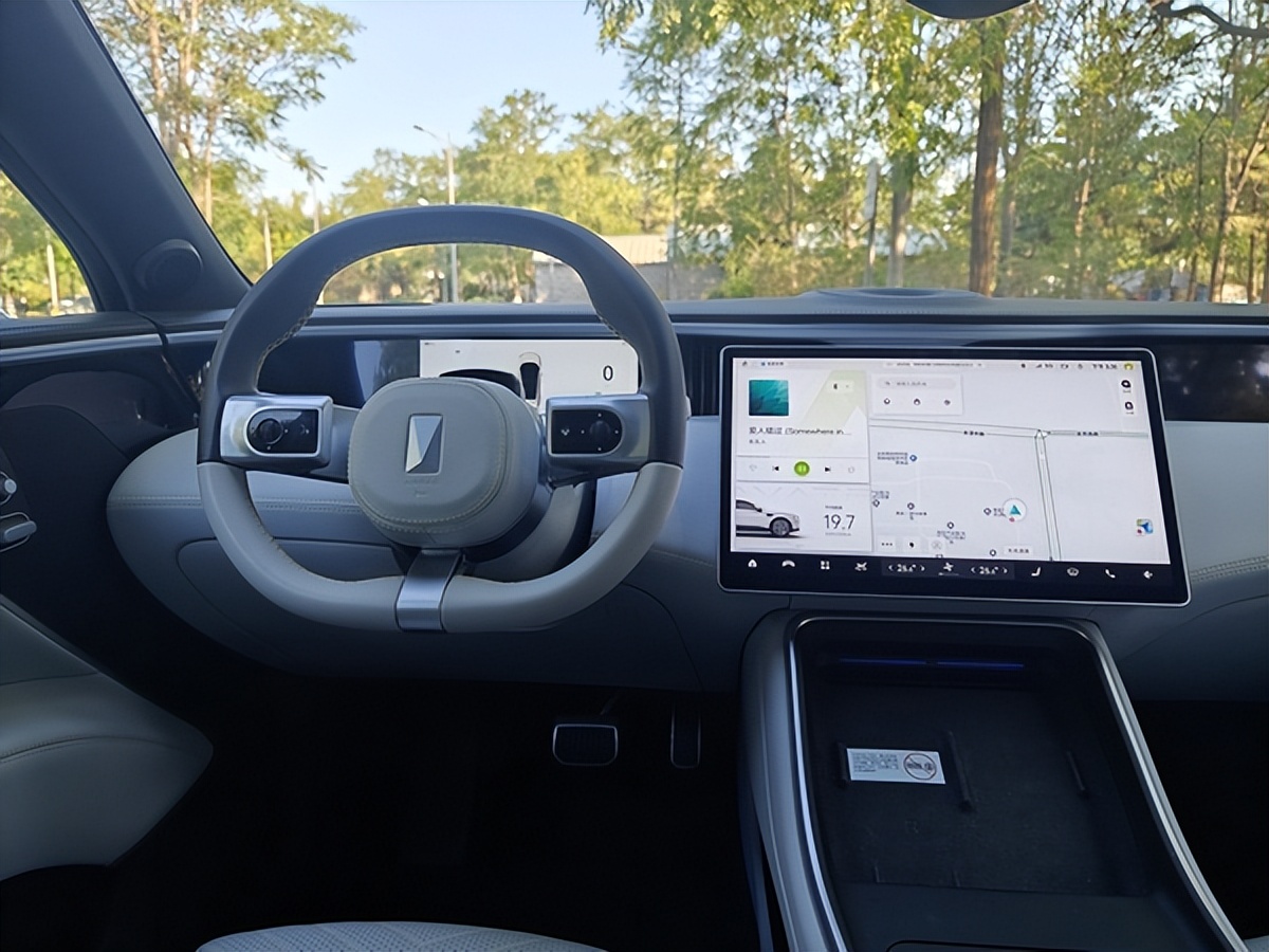 阿维塔11最新试驾实测,阿维塔11重塑你的用车体验