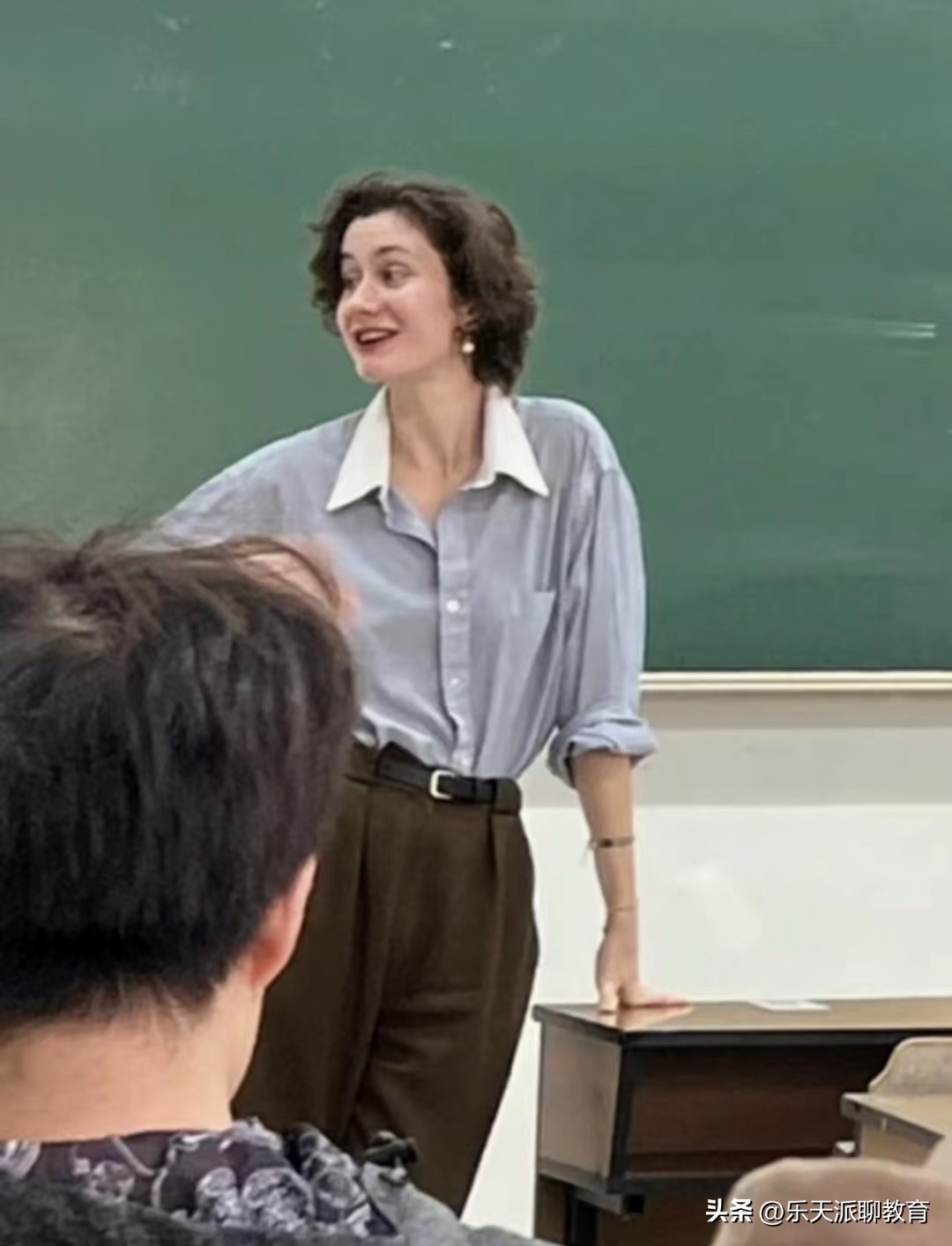 北大高颜值英语老师,杭州师大外教英语老师走红