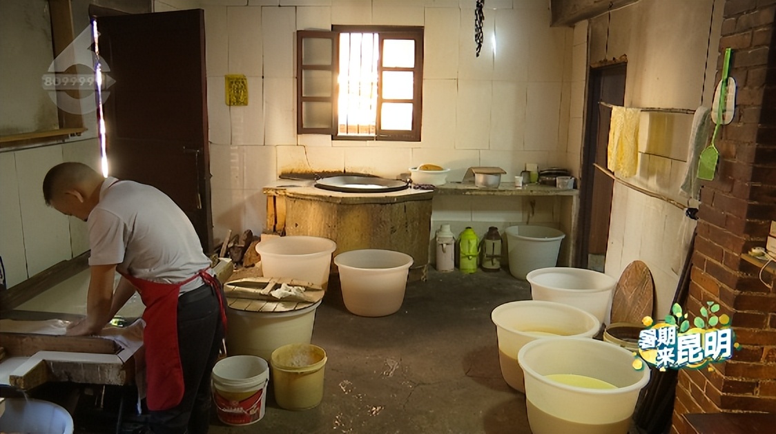 草原特产美食煎蒸炒炸,舌尖上的美食客家香煎豆腐