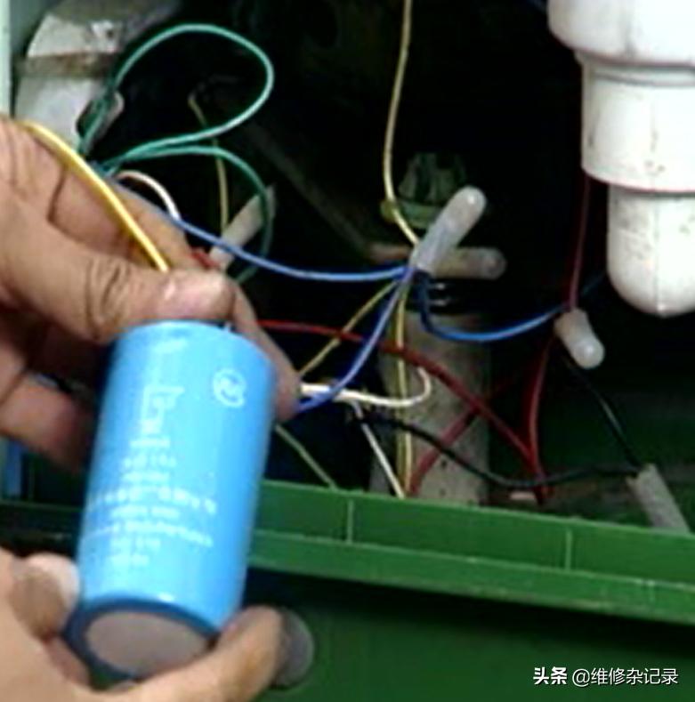 半自动双桶洗衣机脱水桶不工作,双桶洗衣机脱水桶转动无力怎么办