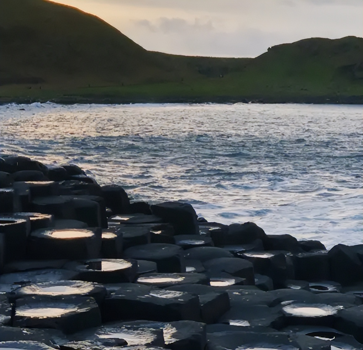 北爱尔兰巨人之路,北爱尔兰的巨人之路