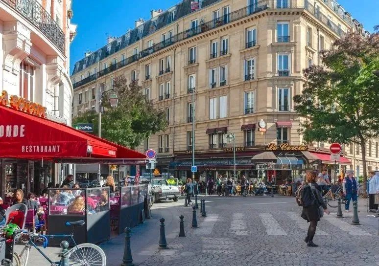 法国工资一个月多少钱,法国为什么人均gdp那么高