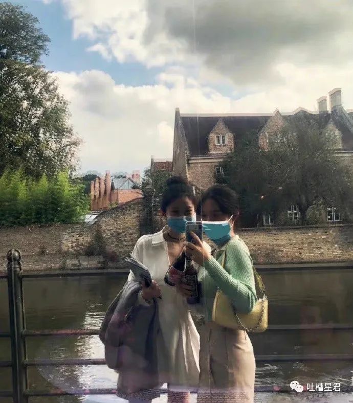 “3W4给女友买战损风上衣...”啊啊啊转身后当场裂开了!