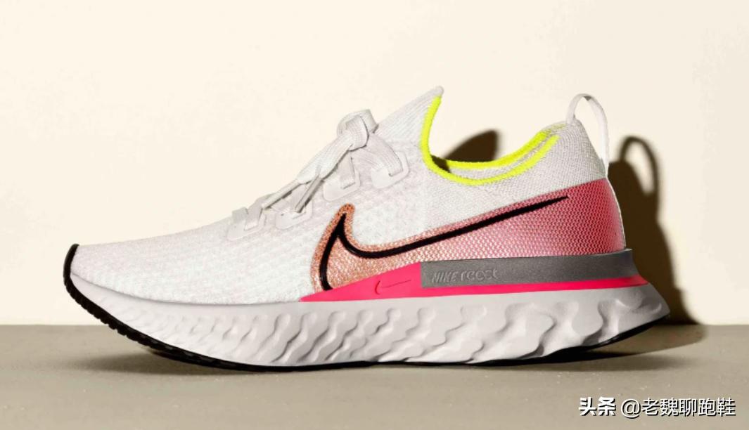 耐克vaporfly3代对比国产碳板跑鞋,国产跑鞋和进口区别