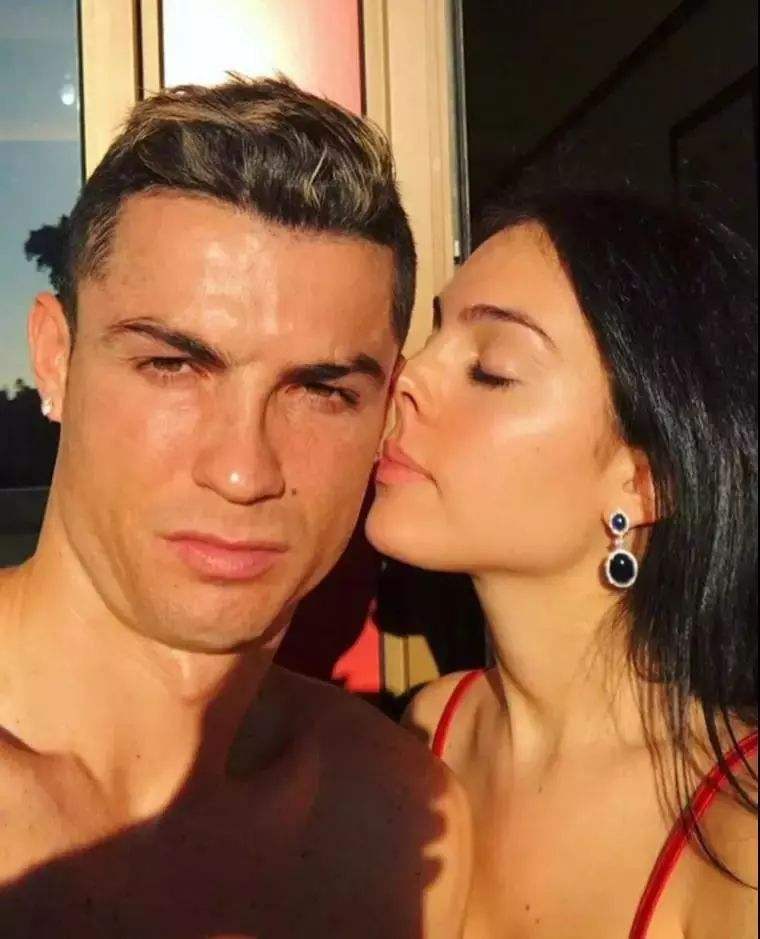 罗纳尔多c罗情史,c罗和他的12任女友们的故事