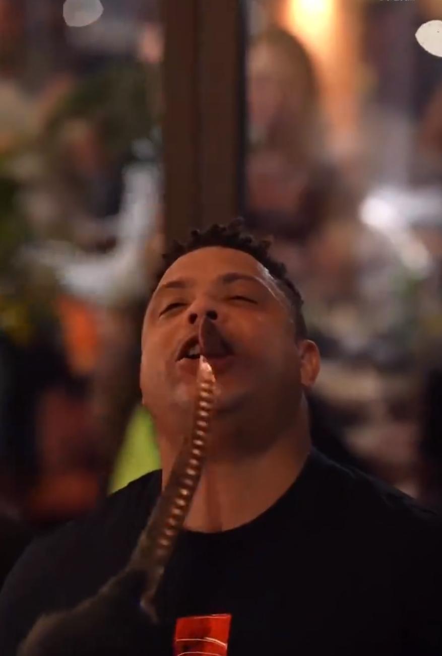 罗纳尔多请巴西队吃烤肉撒盐哥,大罗请巴西队吃牛排撒盐哥