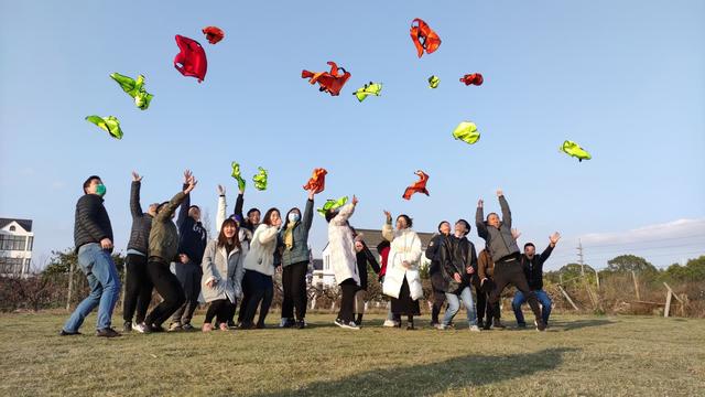 年会活动策划方案,小企业年会策划方案