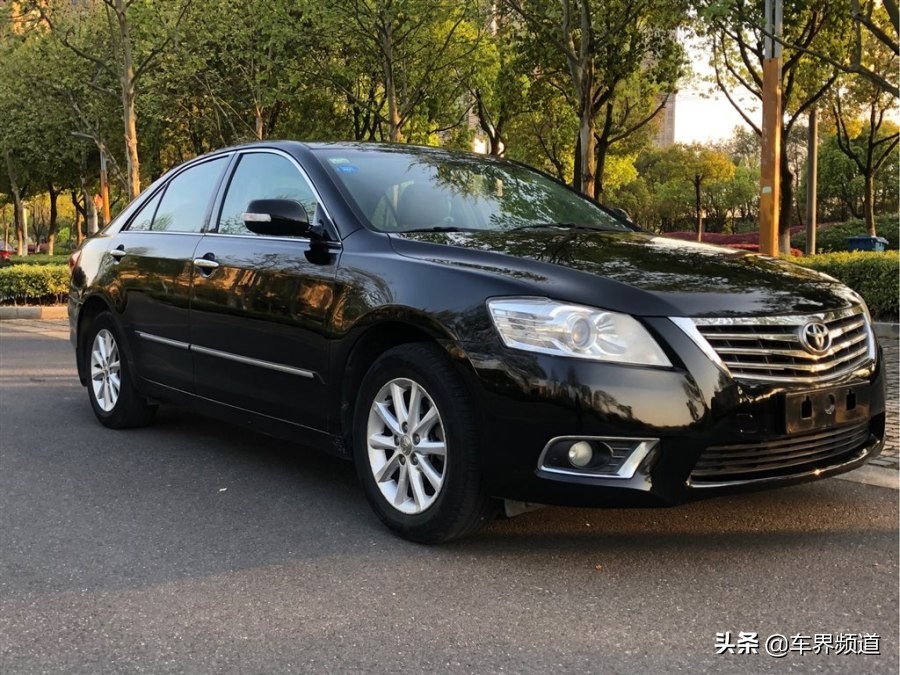 10年别克君威2.4多少钱一公里,十年的别克君威1万公里多少钱