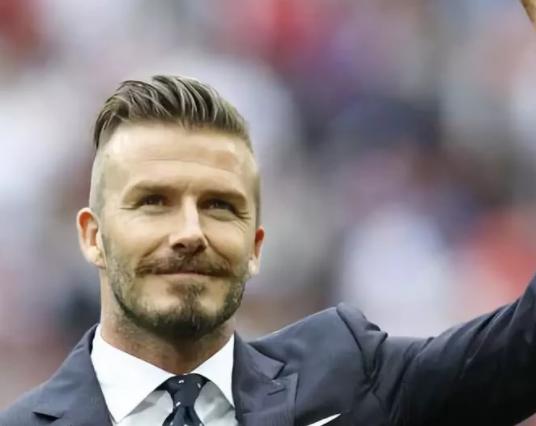 脸型和发型的搭配视频教学,脸型与发型怎么搭配好看