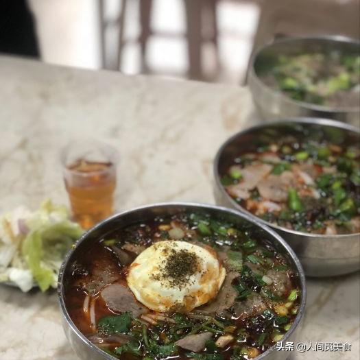 贵阳姐妹花开店18年，6元一碗的米粉，外地客人却觉得被宰了？