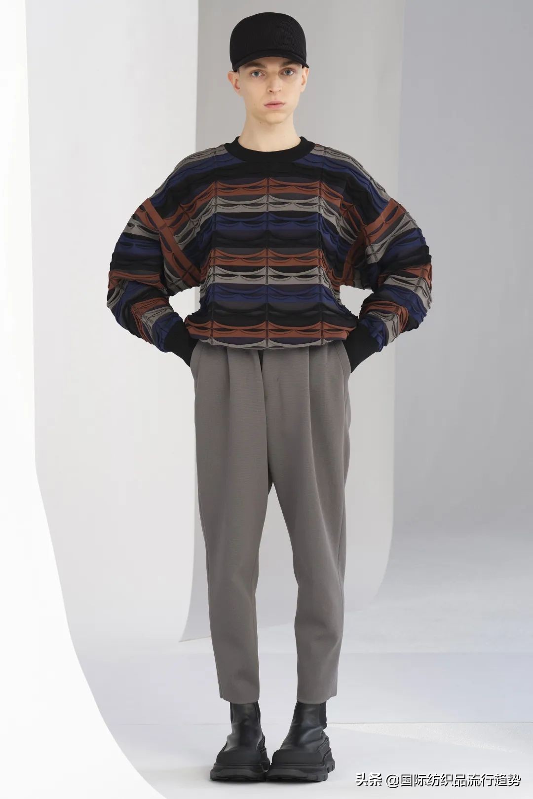 把服装当作思想的容器！看高桥祐介将美学融入到针织艺术中