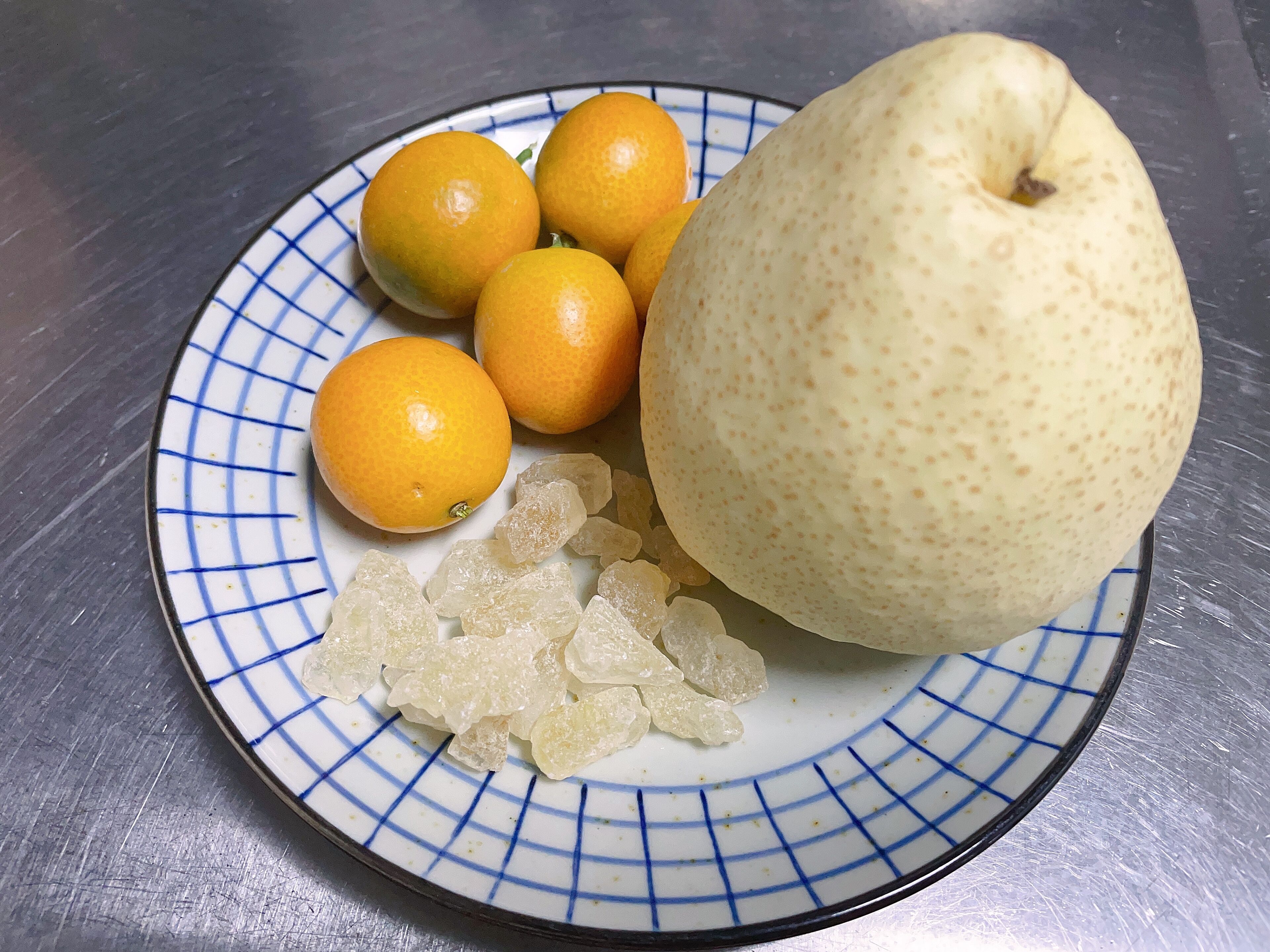 喉咙痛得像吞刀片吃什么药效果好,嗓子疼跟吞刀片一样吃什么好得快