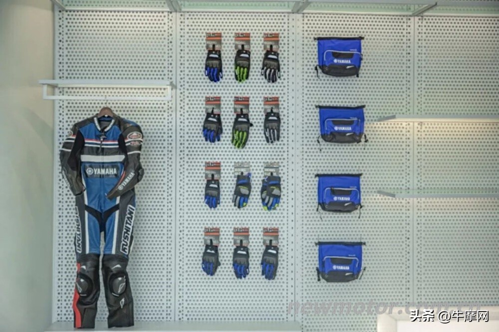 雅马哈yzfr1落地多少钱,雅马哈yzf-r1美版官方报价