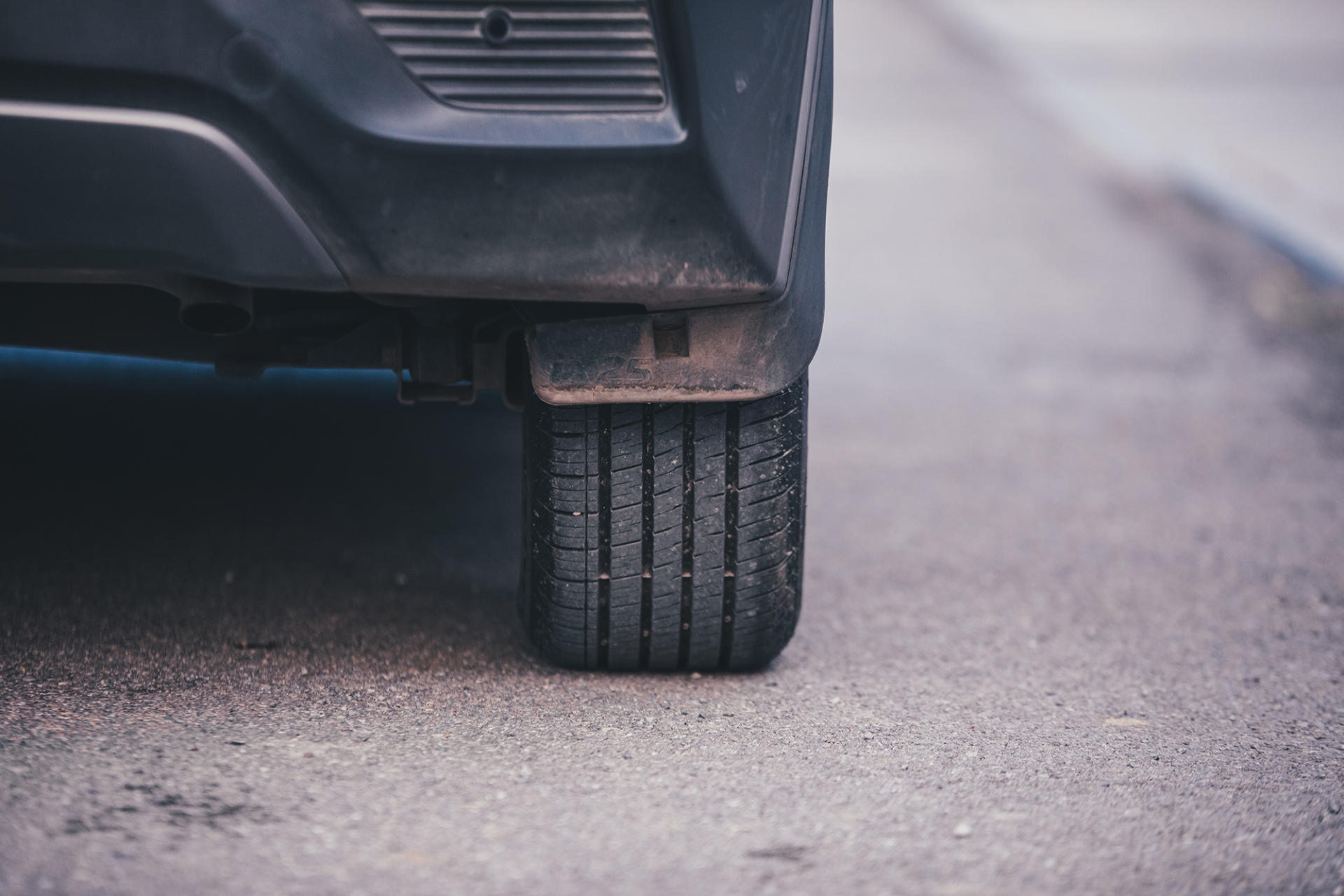 东风鹰击yj-01x轮胎,东风鹰击轮胎测评