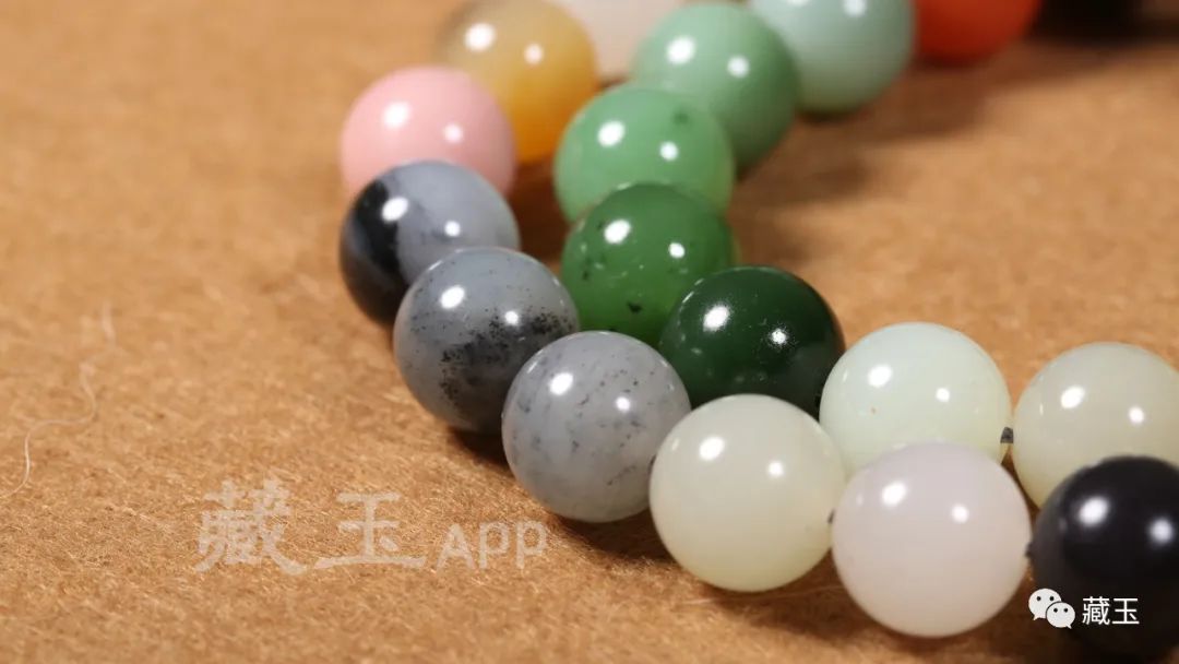 3000元能买什么样的和田玉手串,真正的新疆和田玉手串多少钱一串