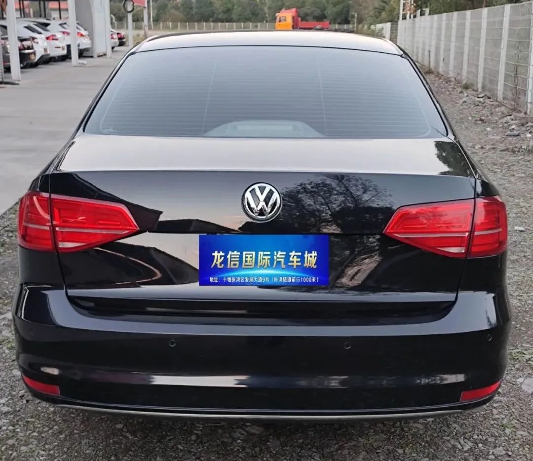 十堰龙信国际汽车城二手车地址,十堰市龙信二手车收车吗