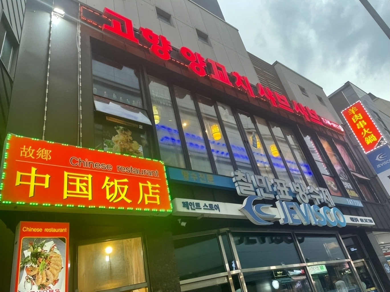 中国的零食在韩国有多火,中国售卖的韩国零食