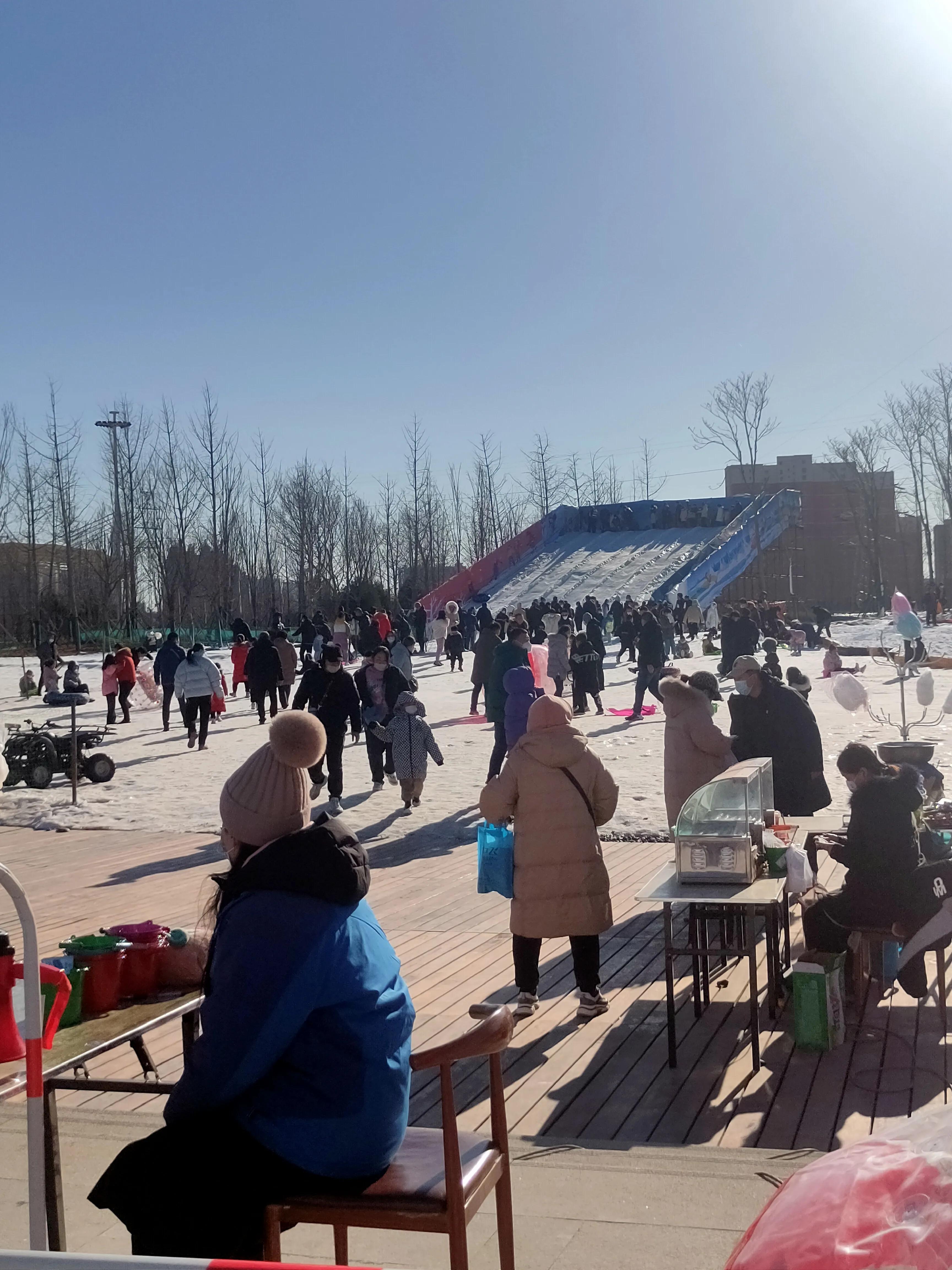 好多人啊的英语,好多人啊用粤语怎么说