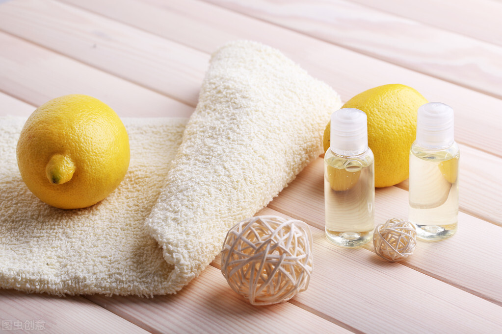 毛巾用久了又黄又硬怎么冼,毛巾用久了又滑又黏怎么清洗干净