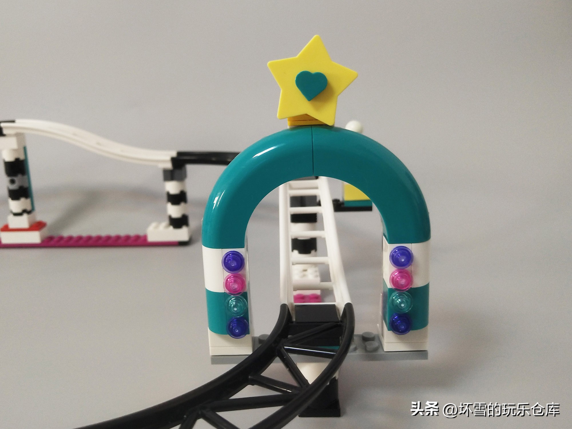 坐过山车看海底世界,坐过山车体验视频