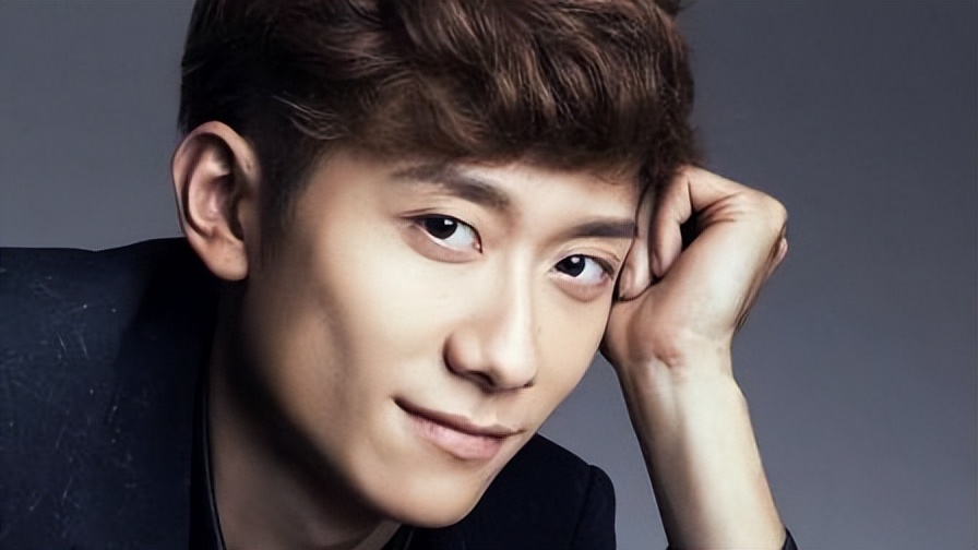 张一山对和杨紫谈恋爱的看法,分析张一山对杨紫的感情