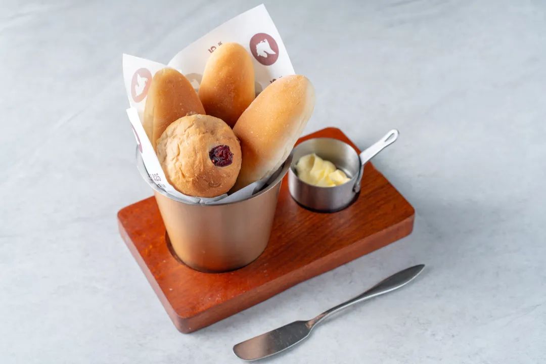 隐藏在历史博物馆旁边的院子,上海历史博物馆顶楼西餐厅