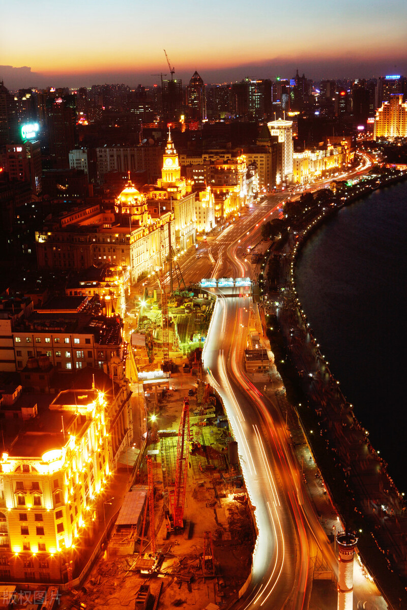 三年级上册语文第八个单元的作文,三年级上册语文第八单元写作400字