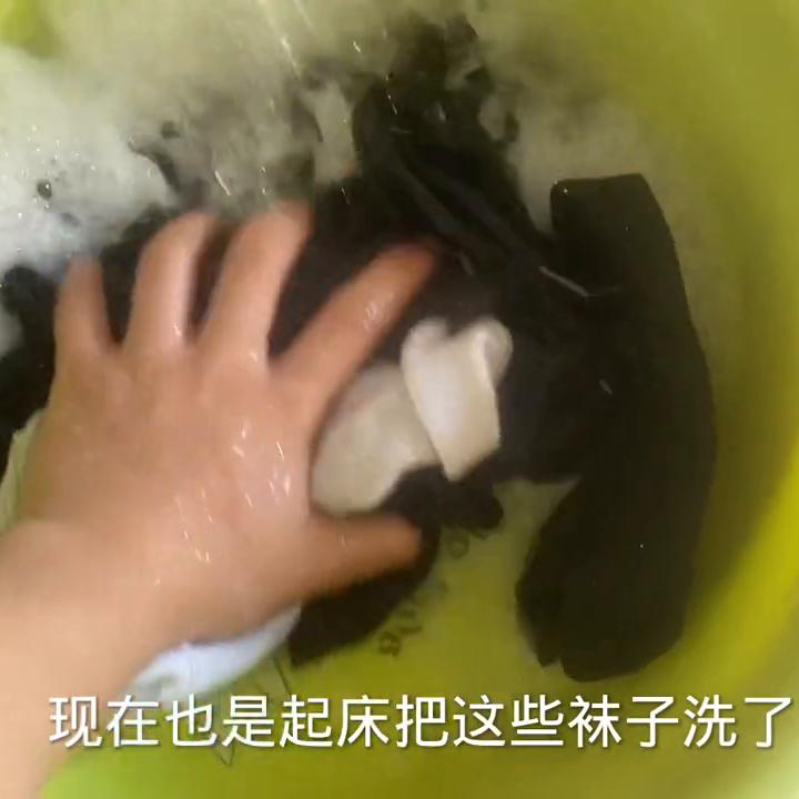 进富士康厂到底能拿多少工资,进富士康上班有前途吗