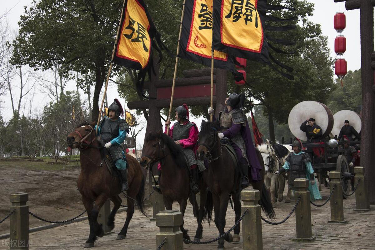 历史上的三国时期,三国演义与历史记载有什么不同